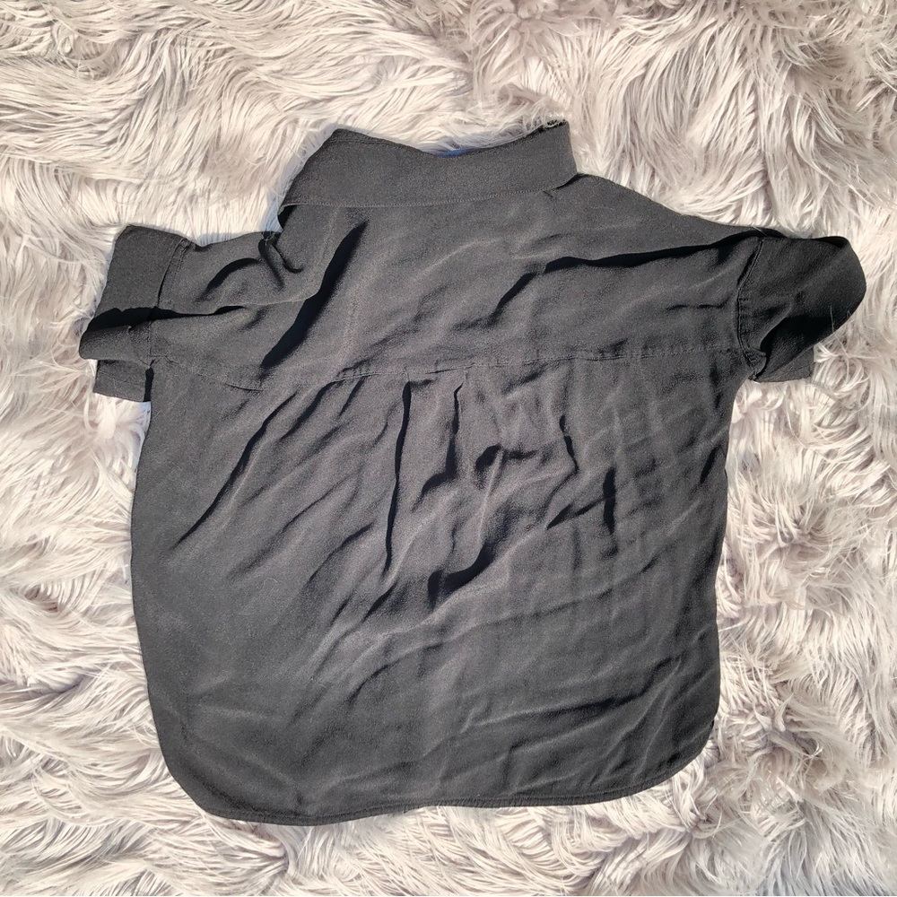 Madewell Button-Front Resort Shirt with Rolled Sleeves and Front Pocket, Size XS - Picture 3 of 5